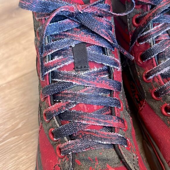 Vans of the wall SK8-HI THE NIGHTMARE ON ELM STREET SIZE US MEN 4 US WOMEN 5.5 - Picture 6 of 12